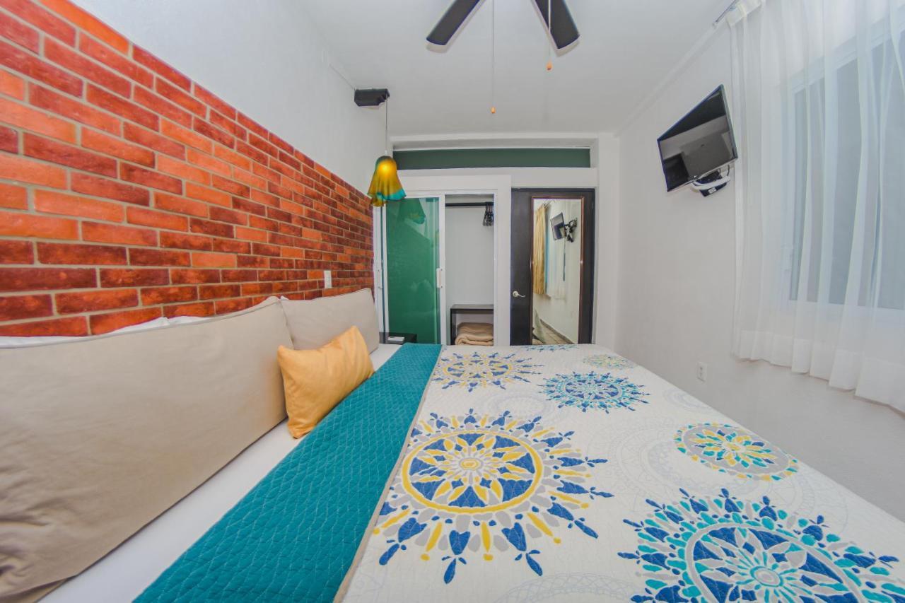 Hotel Suites Nadia بويرتو فالارتا المظهر الخارجي الصورة